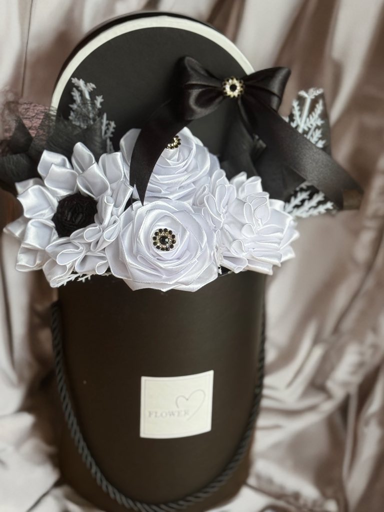 Élégance Noire & Blanc