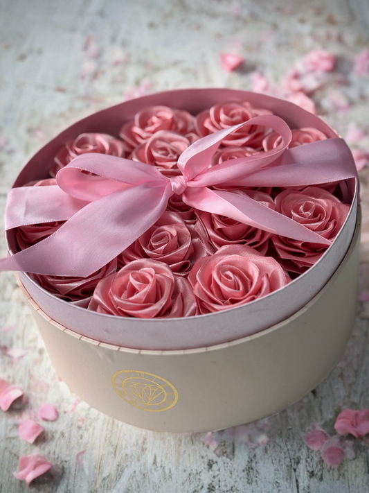 Blush Rose Satin Hat Box 🌹🎀